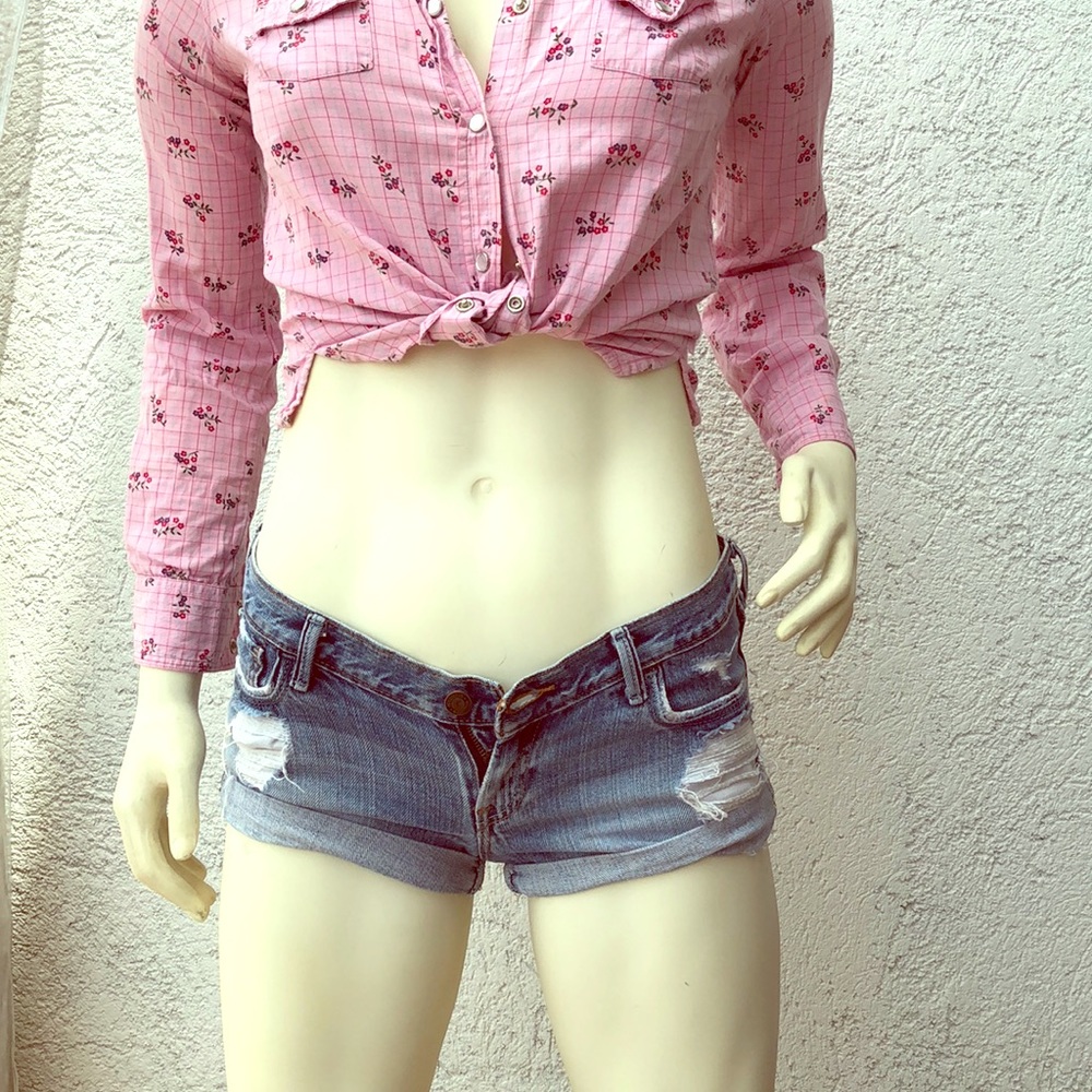 Low rise hollister shorts